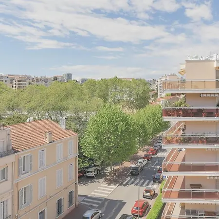 Immogroom - 2 Br- Bright - Terrace - Wifi - Air Conditioning Cannes