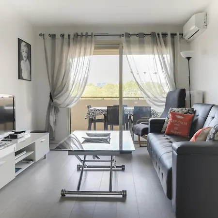 Immogroom - 2 Br- Bright - Terrace - Wifi - Air Conditioning * Cannes